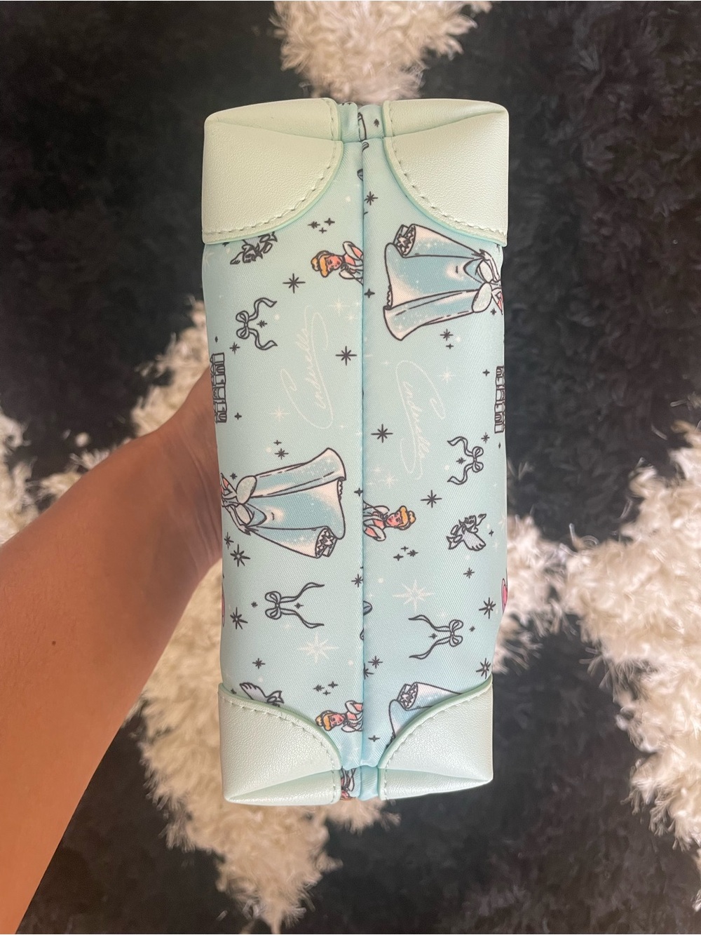Stoney Clover Lane Light Blue & White Disney Cinderella Pouchette 02 - Picture 6 of 8